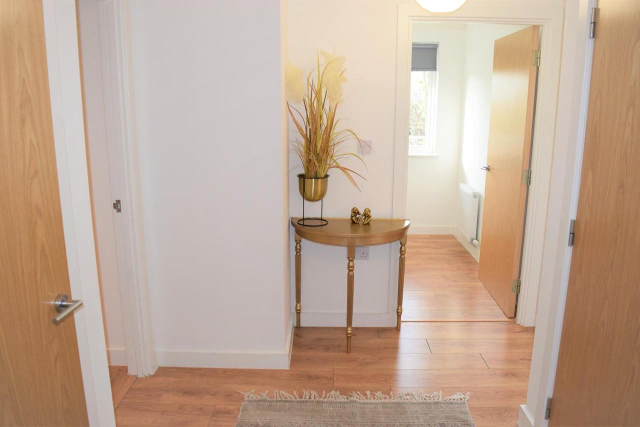Urban Gem Apartment- Free Parking Enfield Eksteriør billede